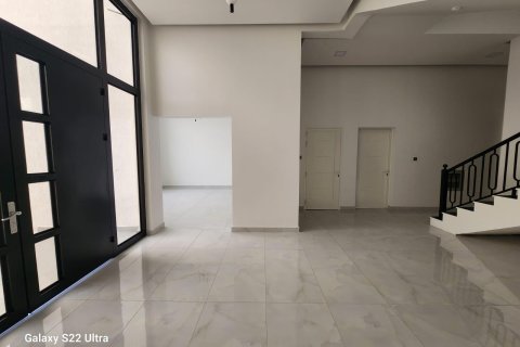 Khuzam、Ras Al Khaimah、UAE にあるヴィラの賃貸物件 4ベッドルーム、350 m2、No656050 - 写真 3