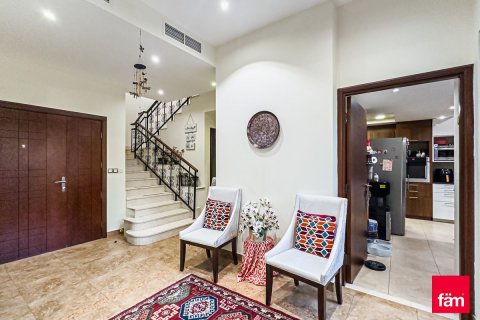 Villetta a schiera in affitto a Dubai, EAU 4 camere da letto, 351.7 mq. № 629497 - foto 11