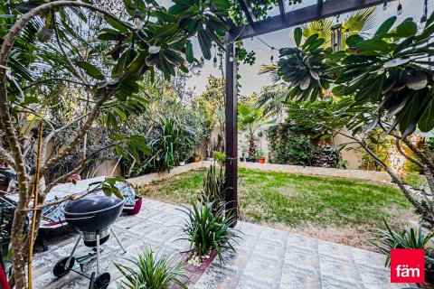 Villetta a schiera in affitto a Dubai, EAU 4 camere da letto, 351.7 mq. № 629497 - foto 17
