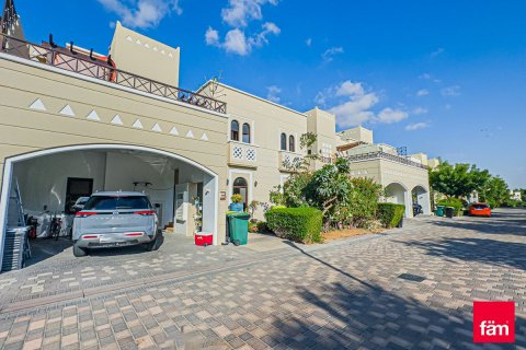 Villetta a schiera in affitto a Dubai, EAU 4 camere da letto, 351.7 mq. № 629497 - foto 23