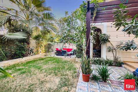 Villetta a schiera in affitto a Dubai, EAU 4 camere da letto, 351.7 mq. № 629497 - foto 24