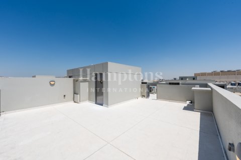 Huvila Dubai South (Dubai World Central), Arabiemiraatit 4 makuuhuonetta, 306.29840391 m2 № 651684 - kuva 24