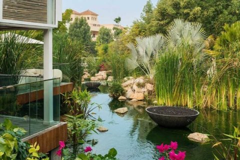 Βίλα σε Dubai, ΗΑΕ 4 υπνοδωμάτια, 180 τ.μ. Αρ. 679249