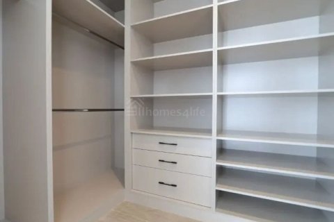 Βίλα σε Dubai, ΗΑΕ 4 υπνοδωμάτια, 180 τ.μ. Αρ. 679249 - φωτογραφία 17