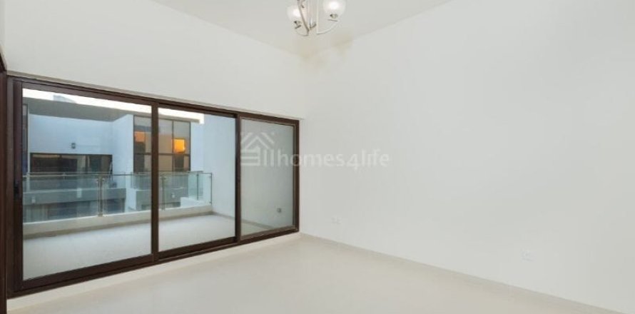 Willa w Mohammed Bin Rashid City, Dubai, ZEA 4 sypialnie, 187 mkw. nr 679248