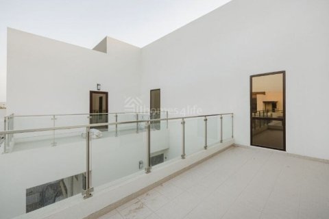 Willa na sprzedaż w Mohammed Bin Rashid City, Dubai, ZEA 4 sypialnie, 187 mkw., nr 679248 - zdjęcie 15