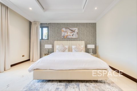 Villa till försäljning i Palm Jumeirah, Dubai, UAE 5 sovrum, 496 kvm Nr. 649880 - fotografi 16