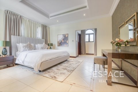 Villa till försäljning i Palm Jumeirah, Dubai, UAE 5 sovrum, 496 kvm Nr. 649880 - fotografi 13
