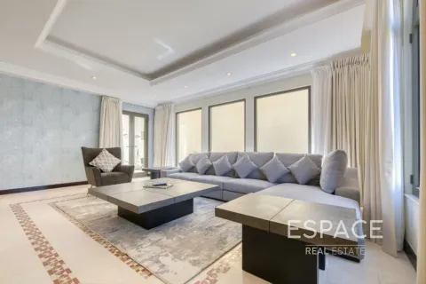 Vila v Palm Jumeirah, Dubai, SAE 5 ložnice, 496 m² Č.: 649880 - fotografie 3