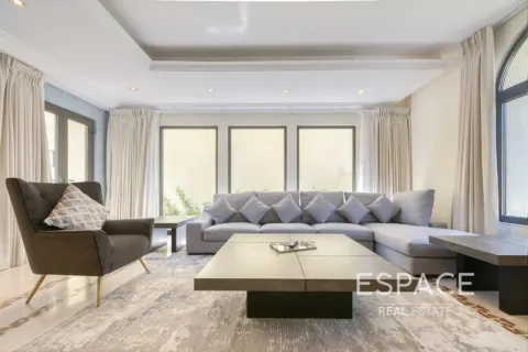 Vila v Palm Jumeirah, Dubai, SAE 5 ložnice, 496 m² Č.: 649880 - fotografie 2