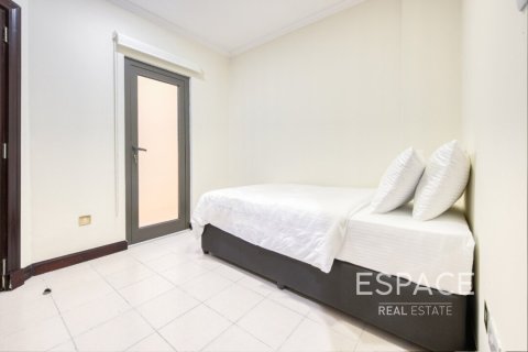 Villa till försäljning i Palm Jumeirah, Dubai, UAE 5 sovrum, 496 kvm Nr. 649880 - fotografi 11