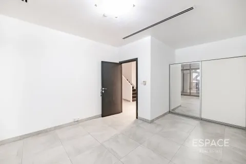 آپارتمان برای فروش در  Jumeirah Beach Residence، Dubai، امارات متحده عربی  3 خوابه ، 215 متر مربع ، شماره 649882 - تصویر 17