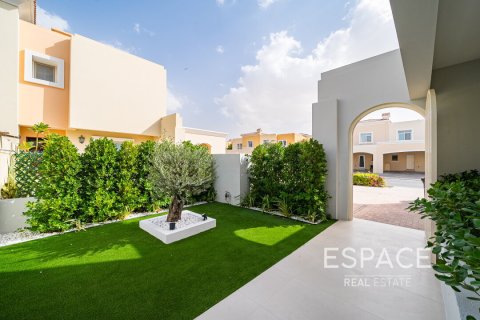 Villa para venda em Arabian Ranches, Dubai, EAU 3 quartos, 223 m2 № 649879 - foto 20