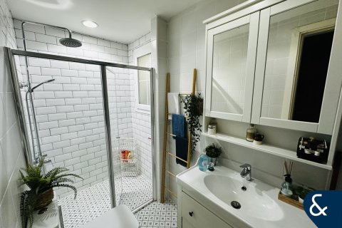 Villa in The Springs, Dubai, UAE 3 bedrooms, 210 sq.m. № 667880 - photo 6