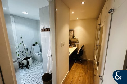 Villa in The Springs, Dubai, UAE 3 bedrooms, 210 sq.m. № 667880 - photo 11