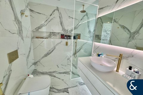 Müüa villa asukohaga Motor City, Dubai, AÜE: 4 magamistoaga, 399 m² Nr 667885 - pilt 10