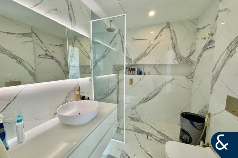 Müüa villa asukohaga Motor City, Dubai, AÜE: 4 magamistoaga, 399 m² Nr 667885 - pilt 9