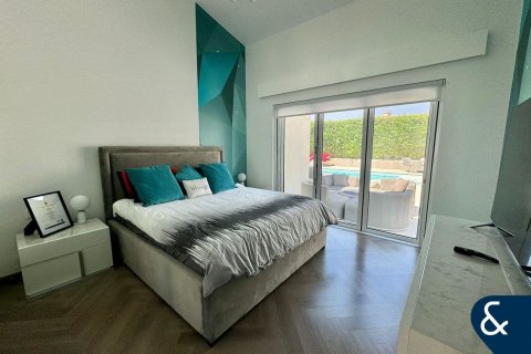 Müüa villa asukohaga Motor City, Dubai, AÜE: 4 magamistoaga, 399 m² Nr 667885 - pilt 8