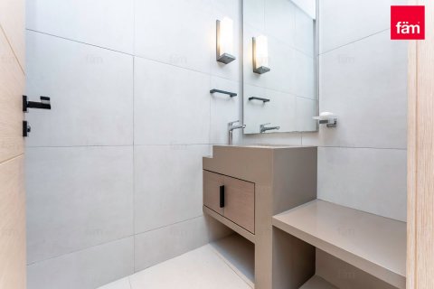 Apartment in Dubai, UAE 3 bedrooms, 180.1 sq.m. № 644811 - photo 18