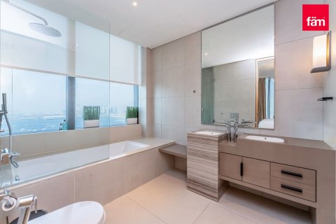 Apartment in Dubai, UAE 3 bedrooms, 180.1 sq.m. № 644811 - photo 15