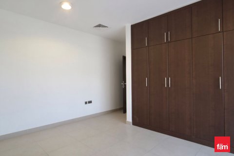 Villa til salg i Dubai, UAE 4 soveværelser, 249.8 kvm № 644812 - foto 15
