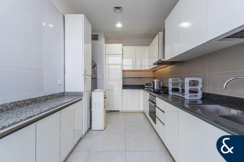 Зняти в оренду квартиру в Дубай Марина, Дубай, ОАЕ 3 спальні, 168м2, № 668143 - фото 3