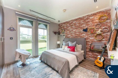 וילה להשכרה ב Jumeirah Park, Dubai, איחוד האמירויות 3 חדרי שינה, 680 מ"ר, מספר 668121 - תמונה 8