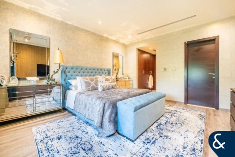 וילה להשכרה ב Jumeirah Park, Dubai, איחוד האמירויות 3 חדרי שינה, 680 מ"ר, מספר 668121 - תמונה 7