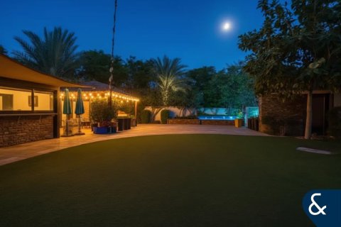וילה להשכרה ב Jumeirah Park, Dubai, איחוד האמירויות 3 חדרי שינה, 680 מ"ר, מספר 668121 - תמונה 14