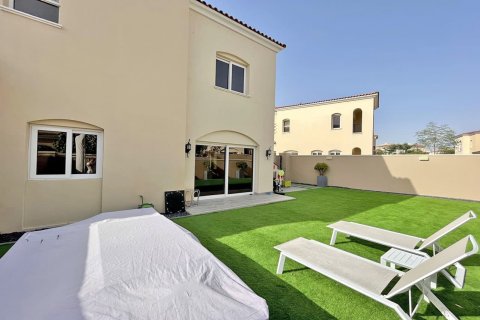 Villa zur Miete in Serena, Dubai, VAE 4 Schlafzimmer, 300 m2 Nr. 668144 - Foto 2