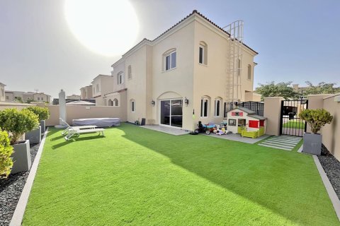 Villa zur Miete in Serena, Dubai, VAE 4 Schlafzimmer, 300 m2 Nr. 668144 - Foto 1