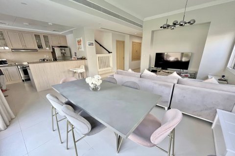 Villa zur Miete in Serena, Dubai, VAE 4 Schlafzimmer, 300 m2 Nr. 668144 - Foto 4