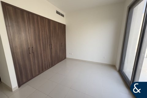 Зняти в оренду віллу в Рим, Дубай, ОАЕ 3 спальні, 213м2, № 668141 - фото 7