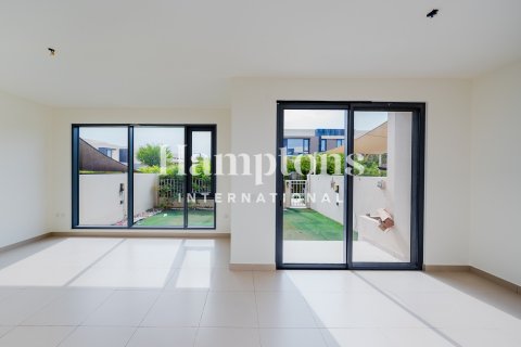 Villa til leie i Dubai Hills Estate, Dubai, Emiratene 4 soverom, 201.41370400 kvm Nr. 739949 - Foto 3