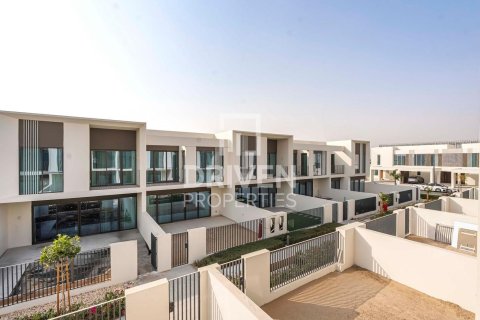Casa urbana para arrendamento em The Valley, Dubai, EAU 3 quartos, 174 m2 № 684523 - foto 16