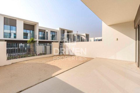 Casa urbana para arrendamento em The Valley, Dubai, EAU 3 quartos, 174 m2 № 684523 - foto 21