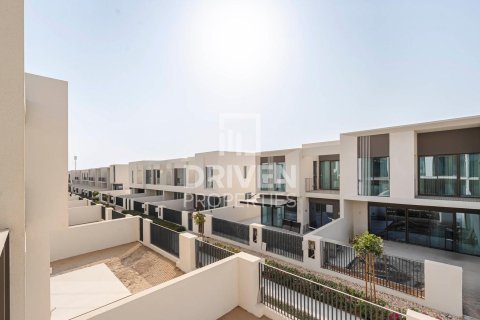 Casa urbana para arrendamento em The Valley, Dubai, EAU 3 quartos, 174 m2 № 684523 - foto 22