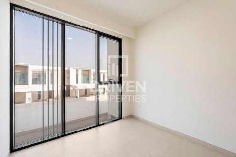 Casa urbana para arrendamento em The Valley, Dubai, EAU 3 quartos, 174 m2 № 684523 - foto 9
