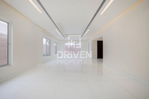 阿联酋 Dubai Umm Suqeim 待租 : 7 卧, 892 平方米 , 编号684524 - 照片 6