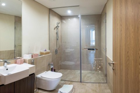 Apartament de închiriat în Bur Dubai, Dubai, EAU 2 dormitoare, 118 mp.  №718641 - poză 2