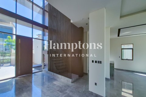 Villa in Dubai Hills Estate, Dubai, UAE 6 bedrooms, 1331.83975643 sq.m. № 671698 - photo 12