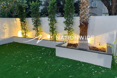 Таунхаус Дубай, БАӘ-да 2 жатын бөлмелер, 186 м² № 662088 - фото 2