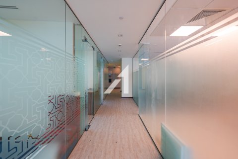Zyrë në Dubai, Emiratet e Bashkuara Arabe 591.2 m2. № 662086 - Foto 7