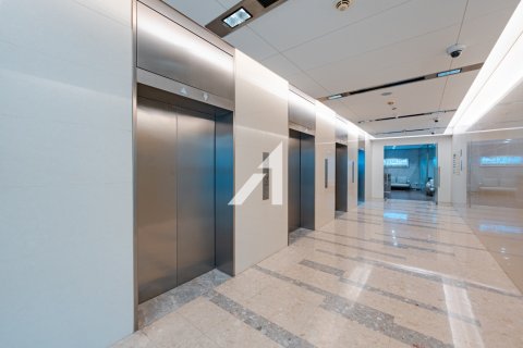Zyrë në Dubai, Emiratet e Bashkuara Arabe 591.2 m2. № 662086 - Foto 8