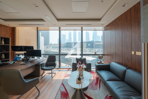 Zyrë në Dubai, Emiratet e Bashkuara Arabe 591.2 m2. № 662086 - Foto 13