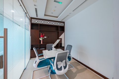 Zyrë në Dubai, Emiratet e Bashkuara Arabe 591.2 m2. № 662086 - Foto 4