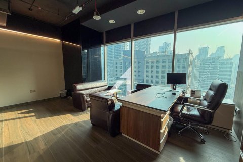 Oficina en alquiler en Dubai, EAU 62 m2 № 662083 - foto 1
