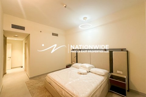 Abu Dhabi, संयुक्त अरब अमीरात में अपार्टमेंट, 2 बेडरूम, 141 वर्ग मीटर, संख्या 686453 - फ़ोटो 9