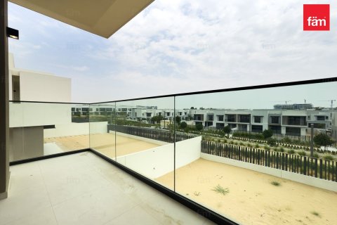 Villa itt: Jebel Ali, Dubai, EAE, 4 hálószoba, 676 m², azonosító: 719434 - fénykép 22