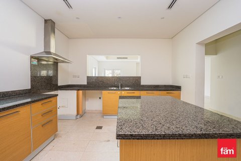Üürile anda ridamaja asukohaga Al Furjan, Dubai, AÜE: 3 magamistoaga, 229.6 m² Nr 719430 - pilt 3
